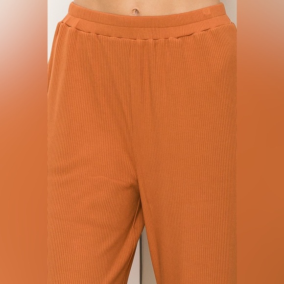 226B-RUST Ribbed Slit Side Wide Let Pants - Picture 5 of 5